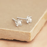 Dainty Daisy Stud Earrings